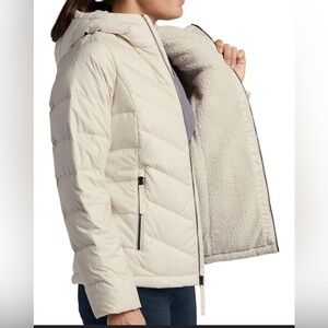 The North Face Women's Off-White Puffer Jacket